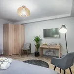 Sea Sail Apartments